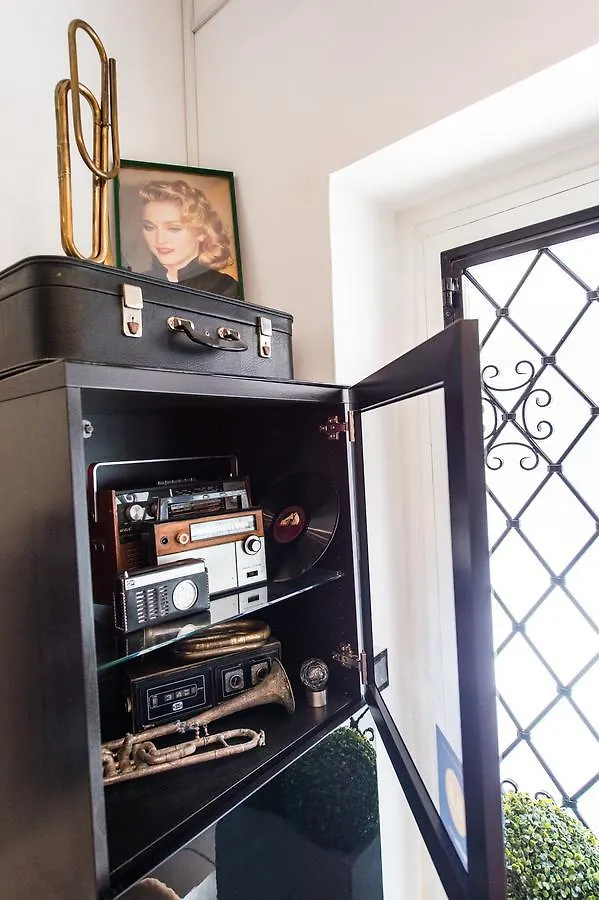 Hotel Backstage Boutique Music Themed Townhouse Sliema